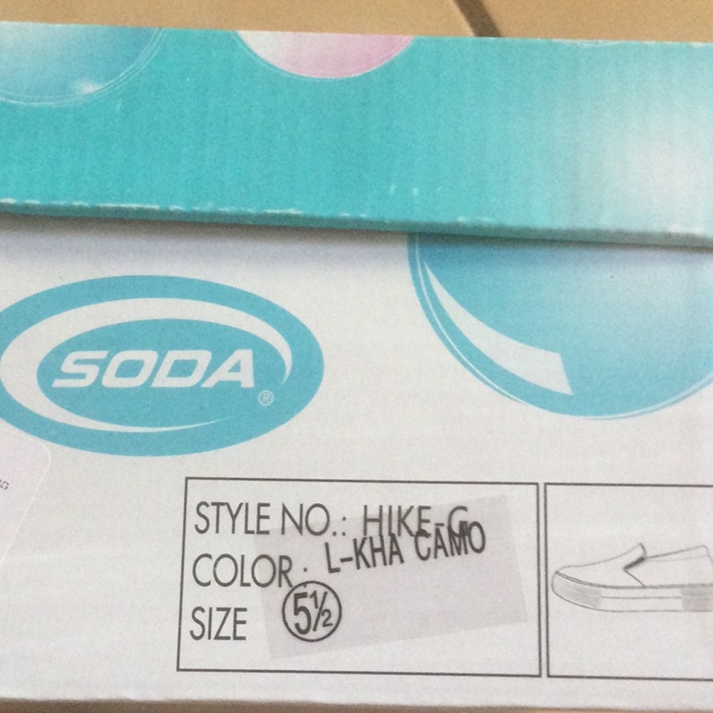 Soda brand slip on camo sneakers - Picture 2 of 2
